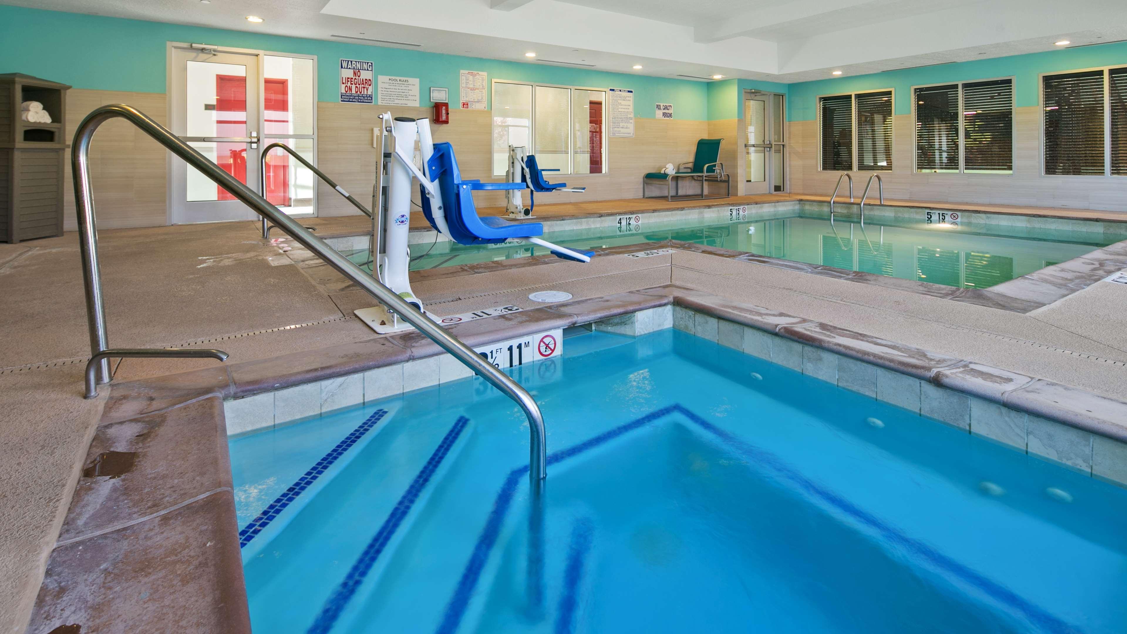 Best Western Plus & Hotel 3*