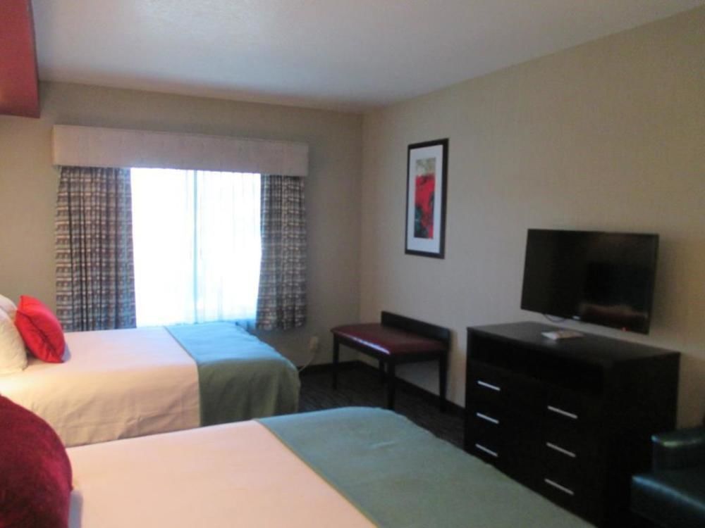 Best Western Plus & 3*